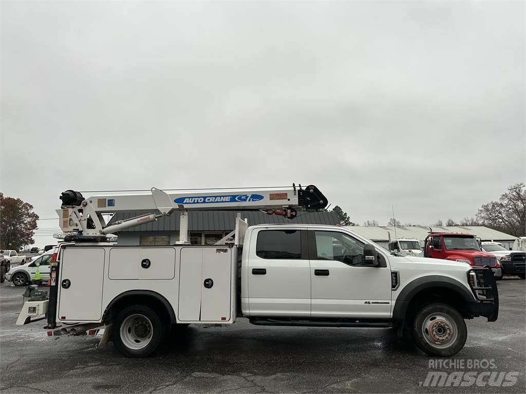 Ford F550 Комбинированные дорожные машины