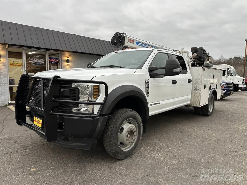 Ford F550 Комбинированные дорожные машины