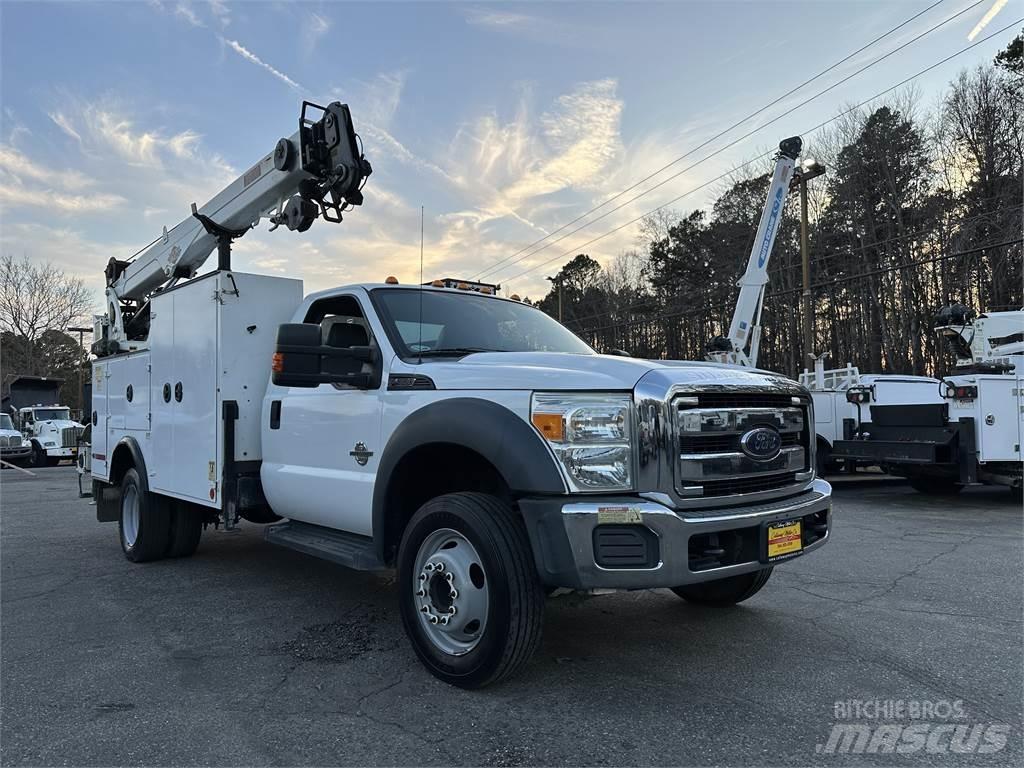 Ford F550 Комбинированные дорожные машины