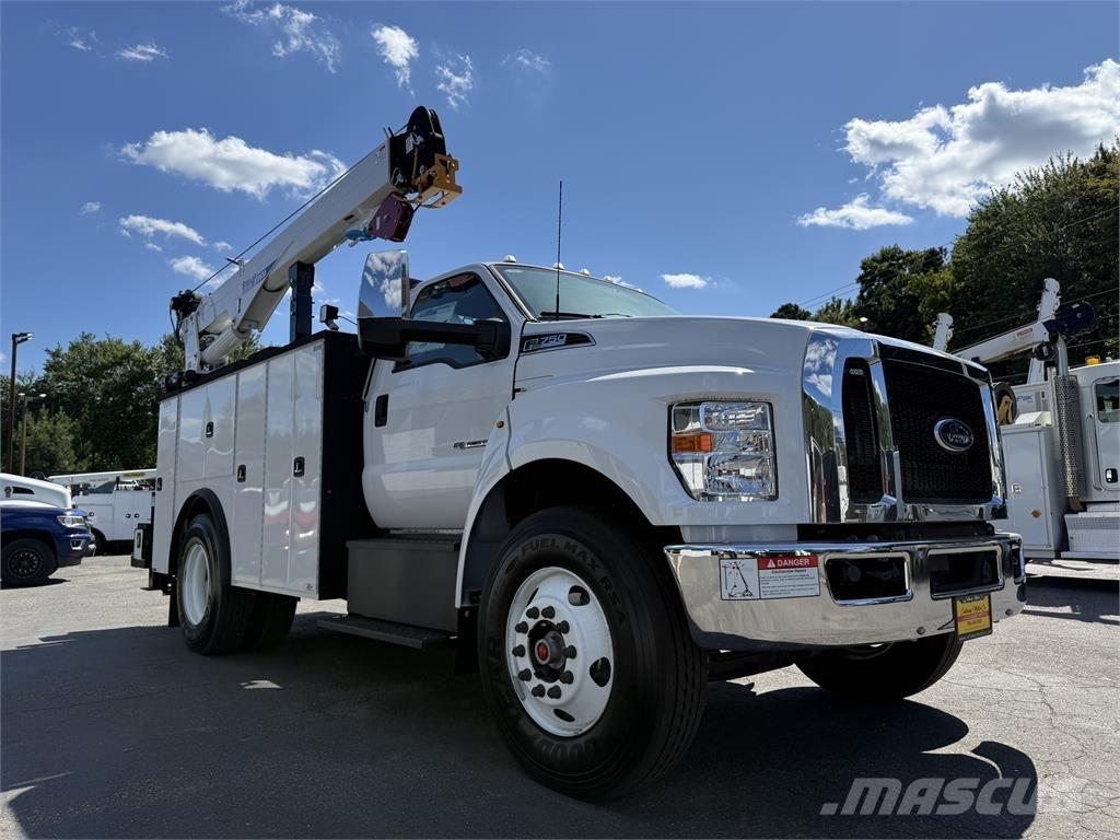 Ford F750 Комбинированные дорожные машины