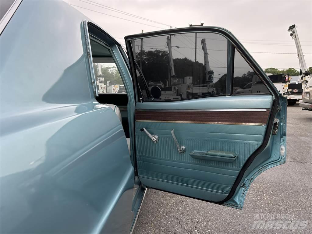 Ford FAIRLANE Специальные грузовики