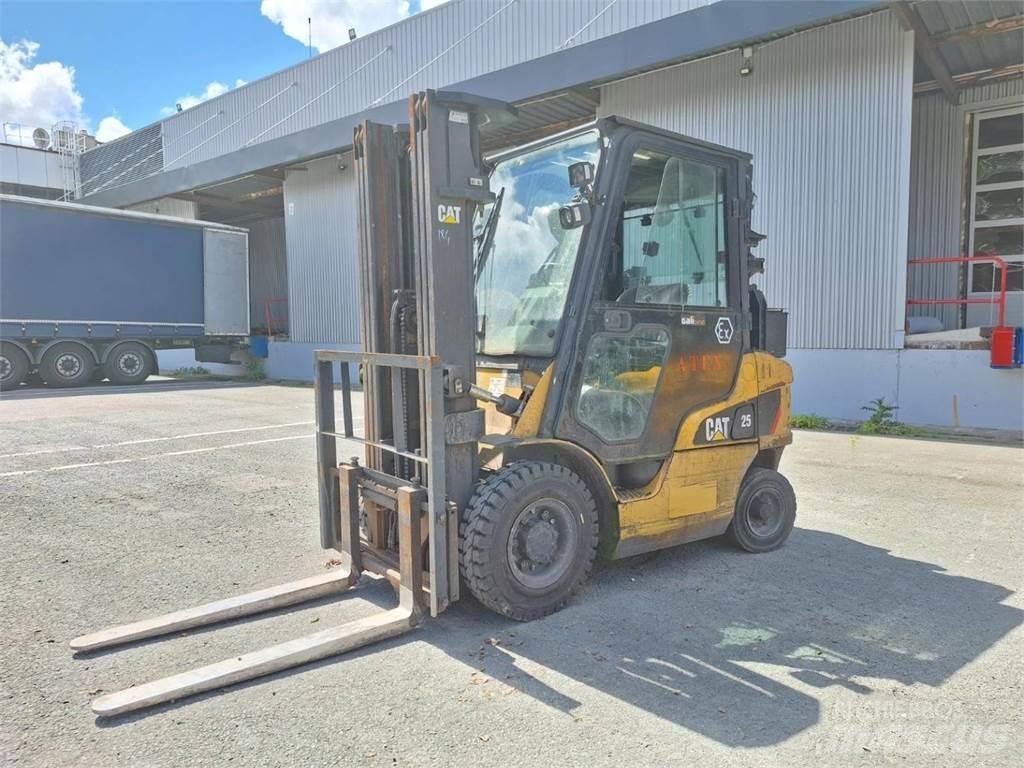 CAT DP25NT Другие складские механизмы