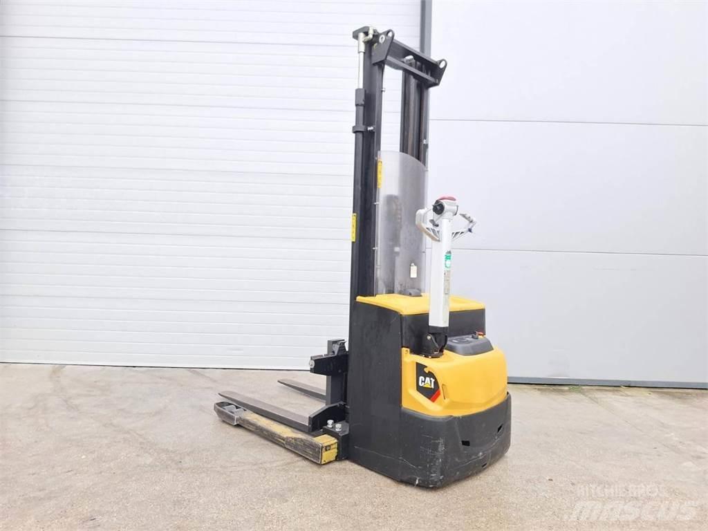 CAT NSP16N2S Другие складские механизмы