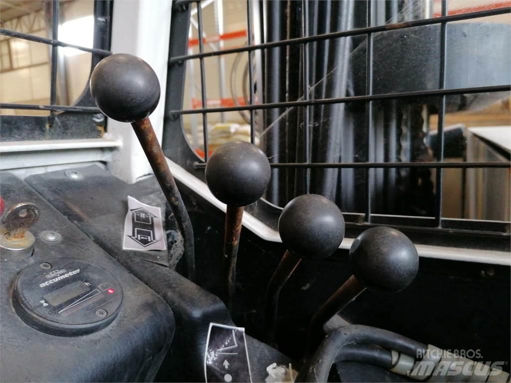 Combilift ESA30 Боковые погрузчики