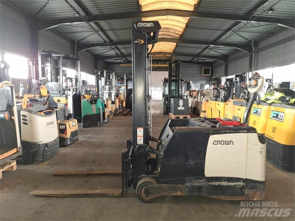 Crown SHC5540 Ручные штабелёры с электроподъёмом