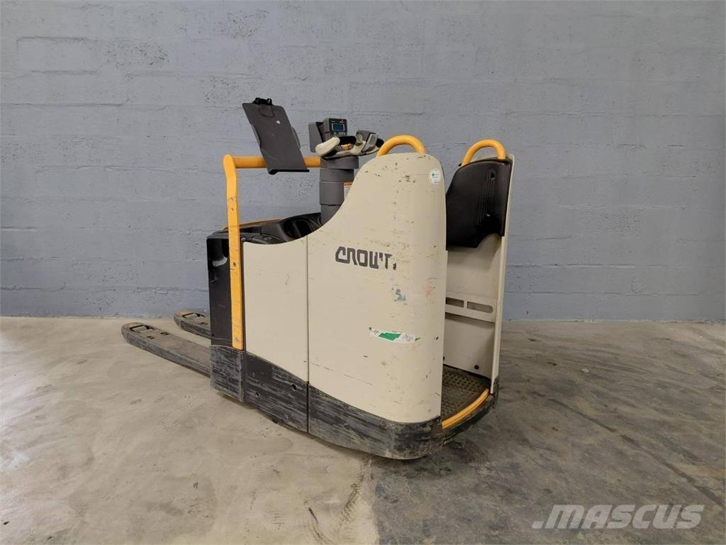 Crown WT3040 Самоходные электроштабелёры
