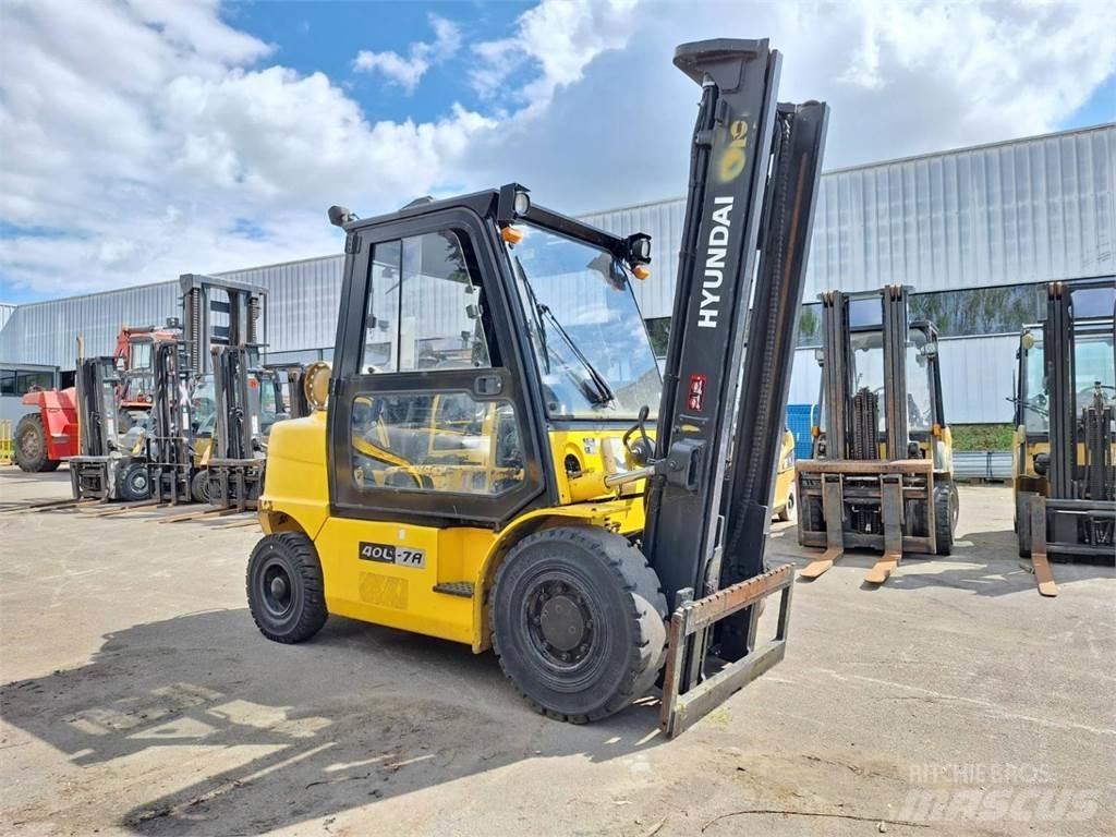 Hyundai 40L-7A Другие складские механизмы