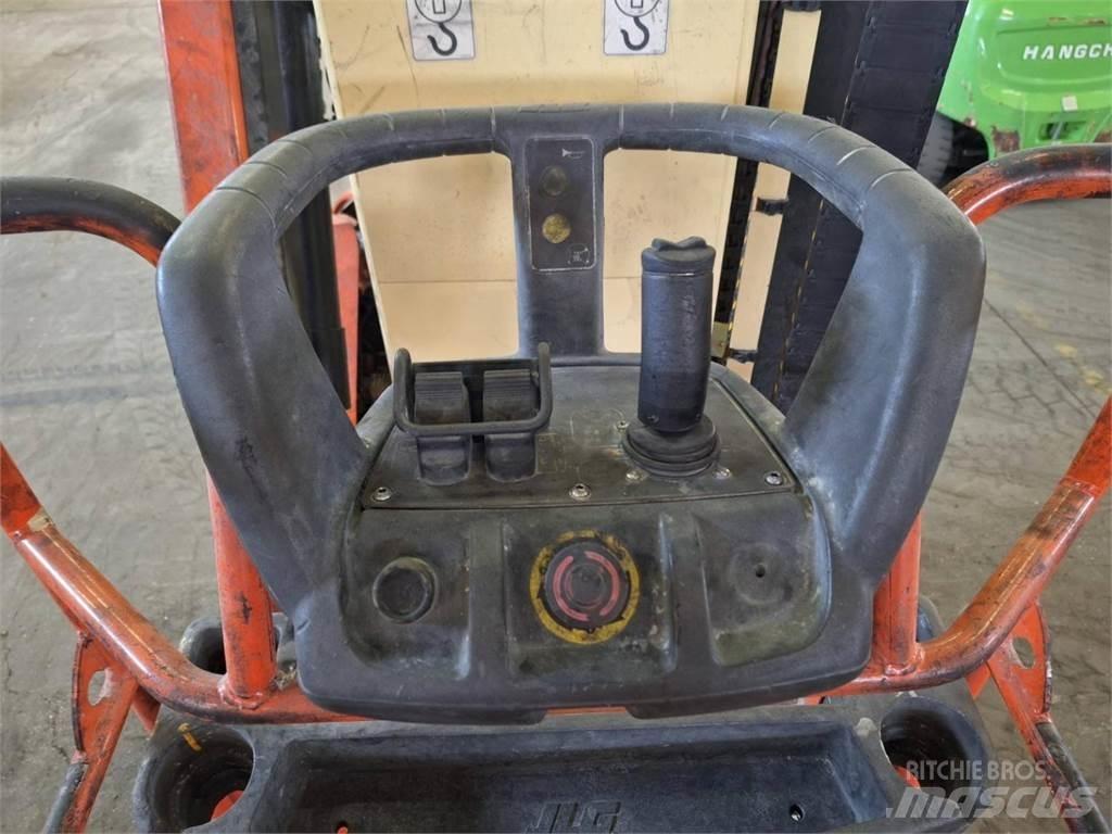 JLG TOUCAN 8E Разные подъемники и вышки