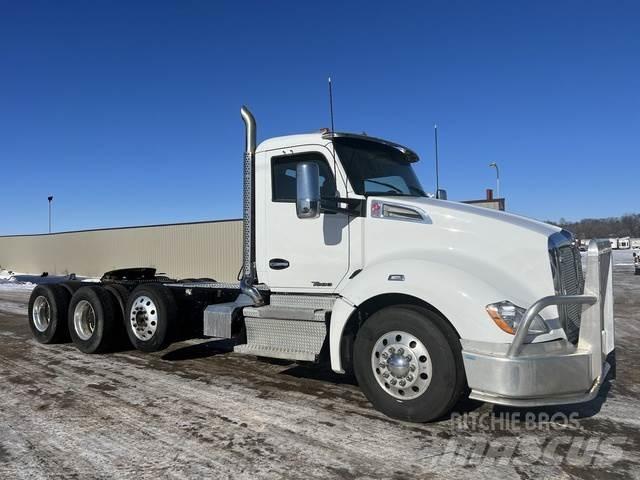 Kenworth T680 Прочие фургоны