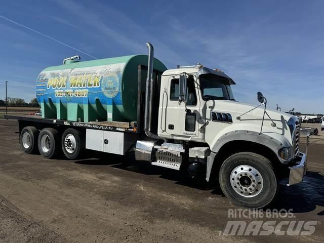 Mack GRANITE Прочие фургоны