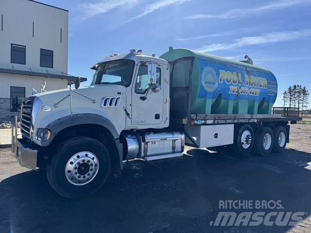 Mack GRANITE Прочие фургоны