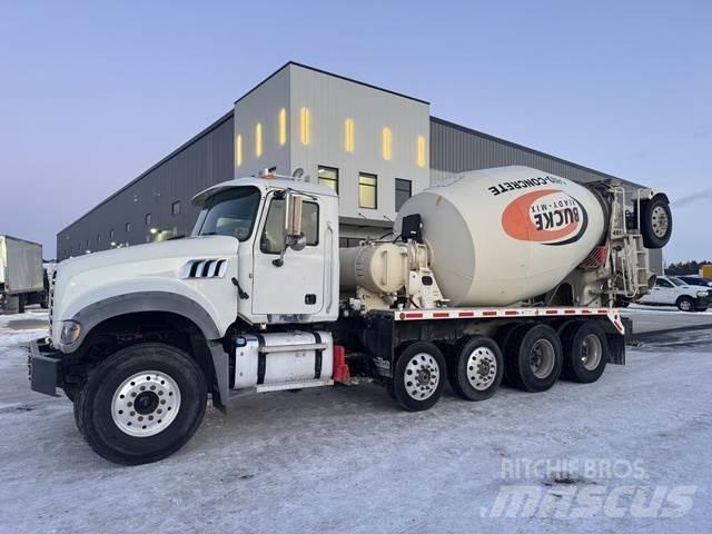 Mack GRANITE Прочие фургоны