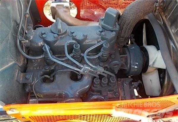 Kubota 6001 di '04 Трактора