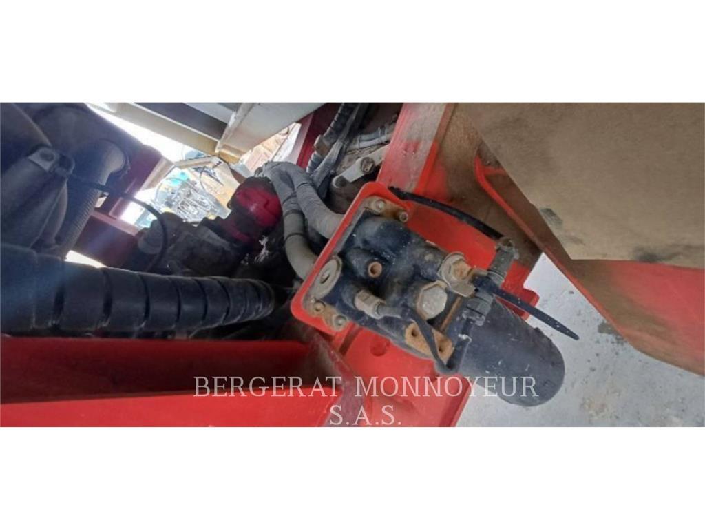 Astra RD40 Шарнирно-сочленённые самосвалы