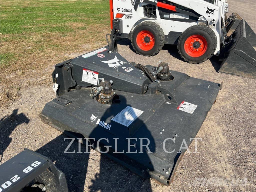 Bobcat BRUSHCAT Мини-погрузчики