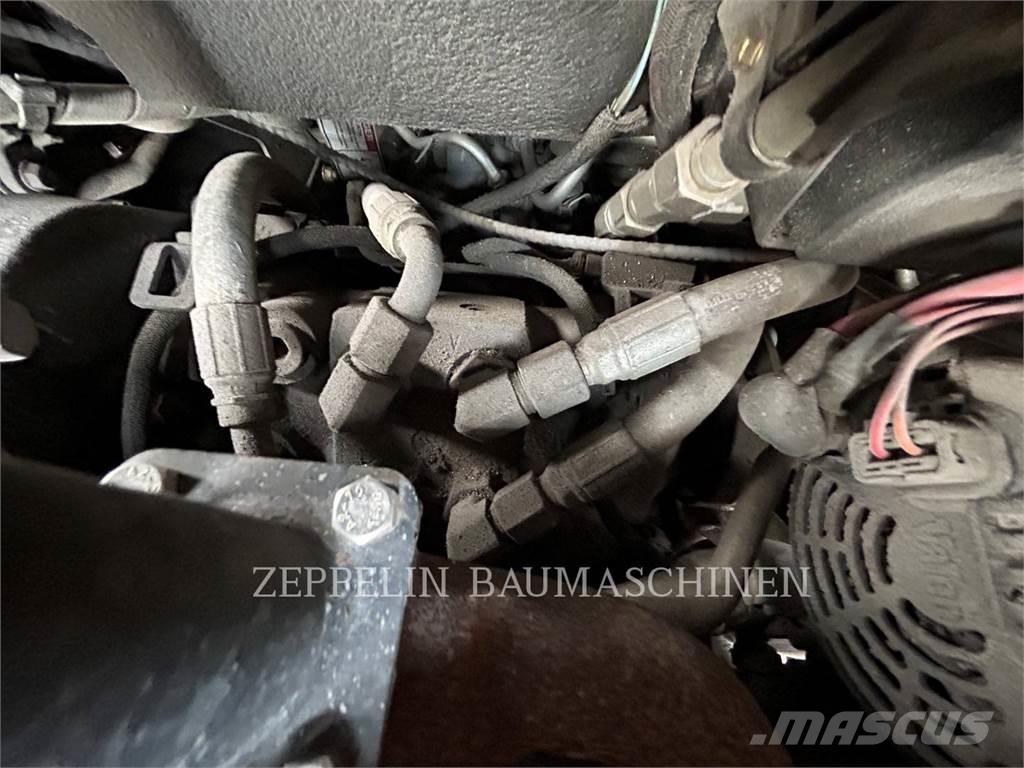 Bobcat S100 Мини-погрузчики