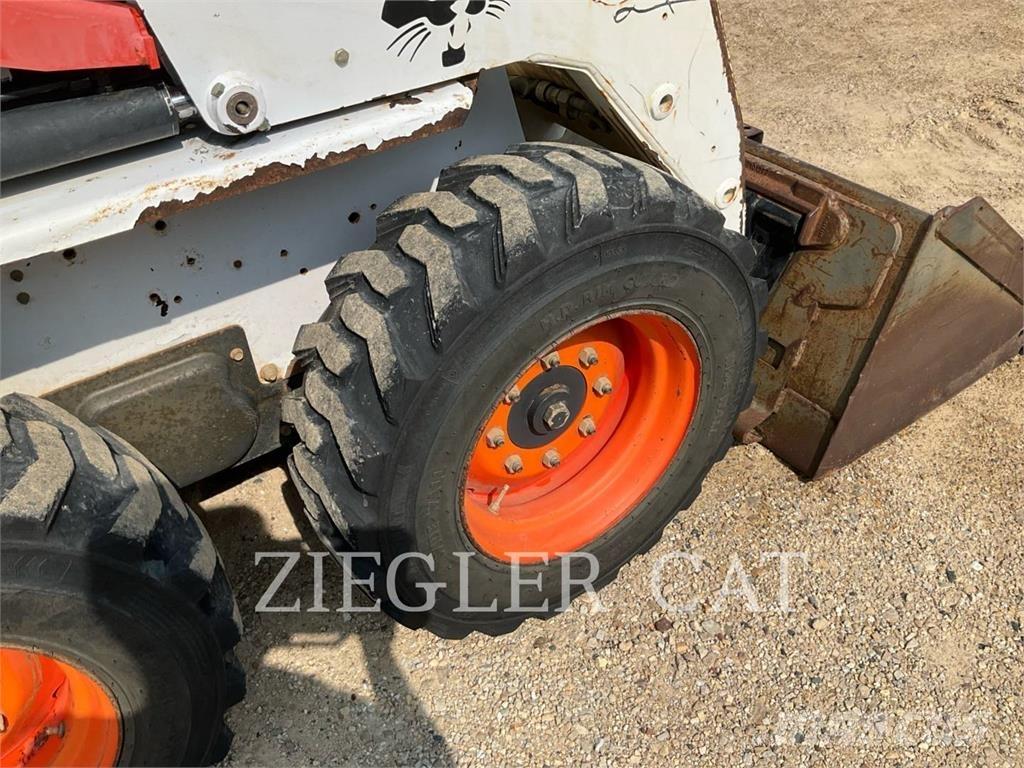 Bobcat S130 Мини-погрузчики