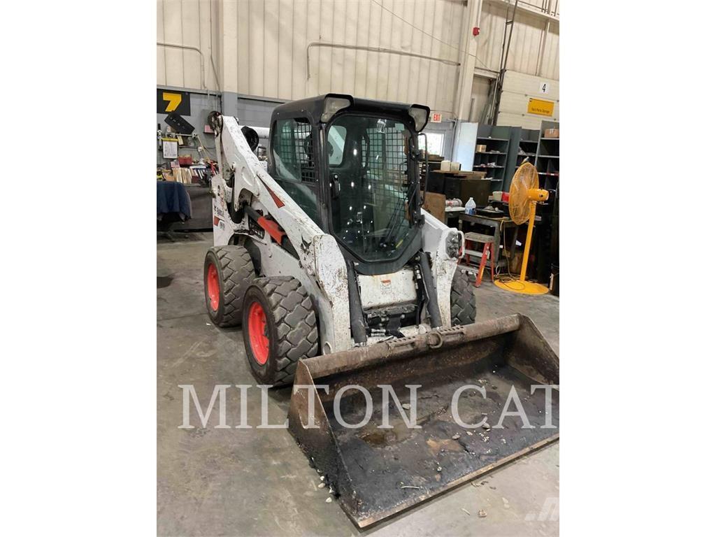 Bobcat S740 Мини-погрузчики