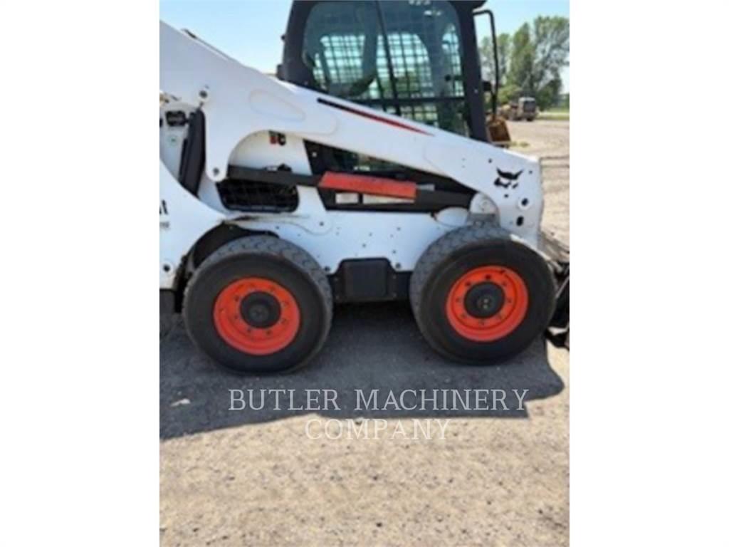 Bobcat S770 Мини-погрузчики