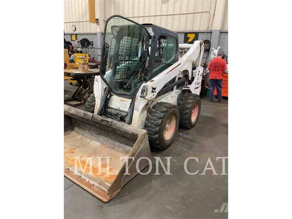 Bobcat S770 Мини-погрузчики