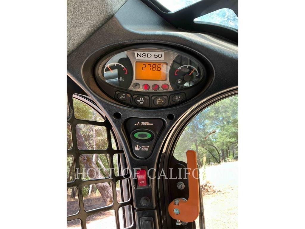 Bobcat T550 Гусеничные фронтальные погрузчики