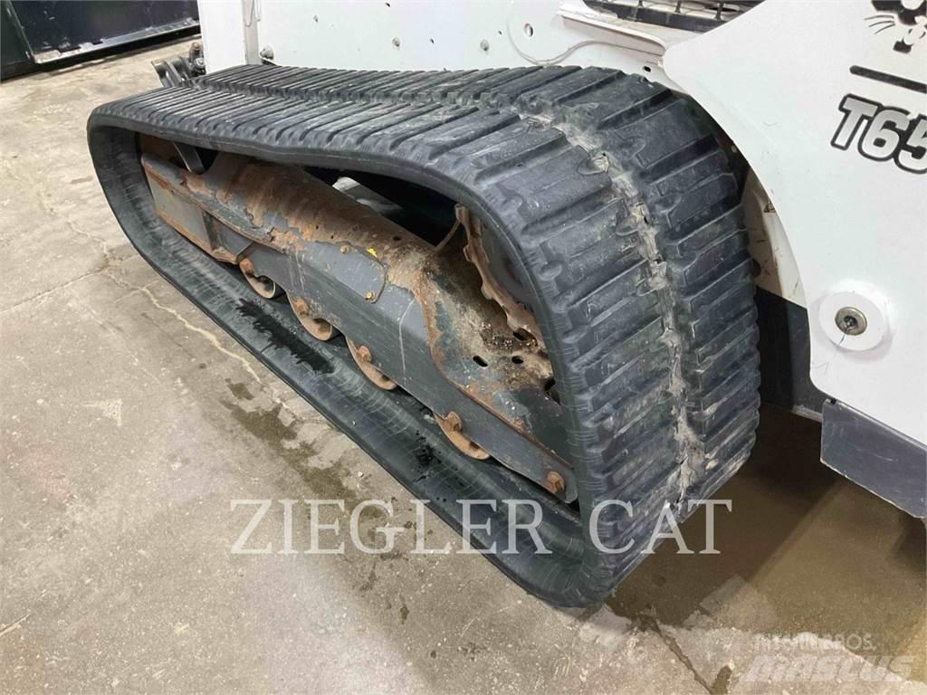 Bobcat T650 Гусеничные фронтальные погрузчики