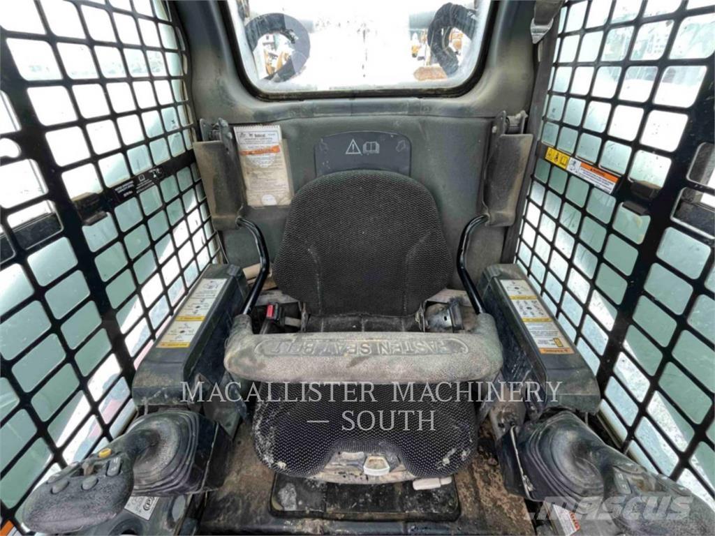 Bobcat T650 Гусеничные фронтальные погрузчики