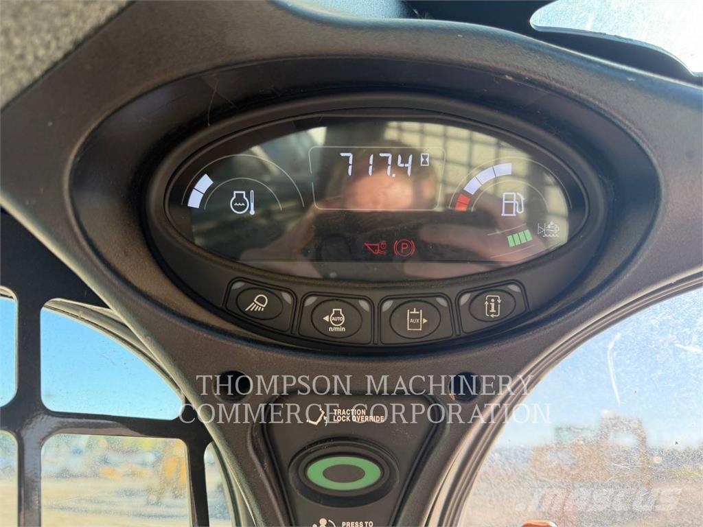 Bobcat T770 Мини-погрузчики