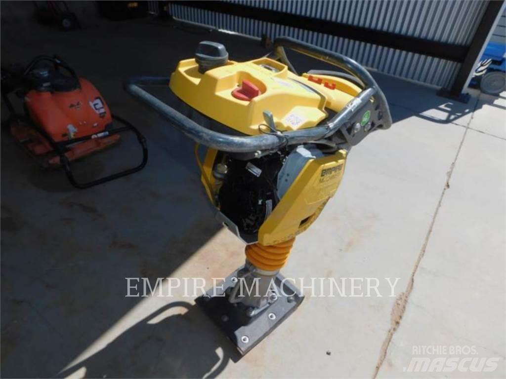 Bomag BT50 Фронтальные погрузчики