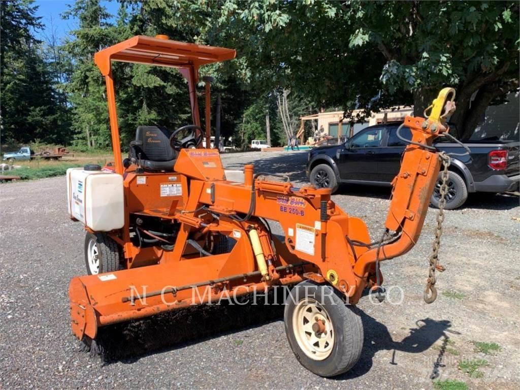 Broce BB250B Вакуумные уборочные машины