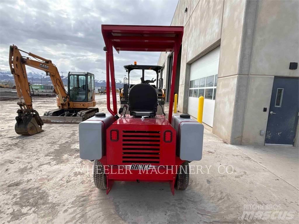 Broce BROOM 3 Вакуумные уборочные машины