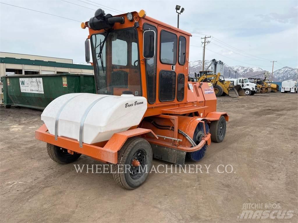 Broce BROOM 4 Вакуумные уборочные машины
