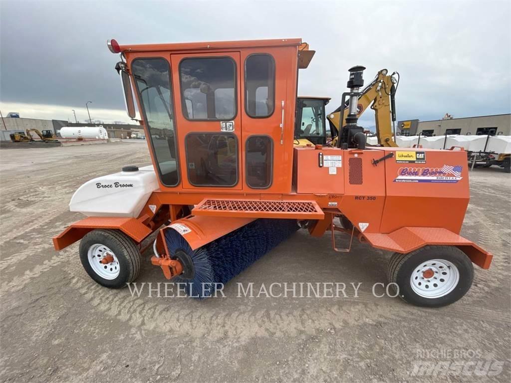 Broce BROOM 4 Вакуумные уборочные машины