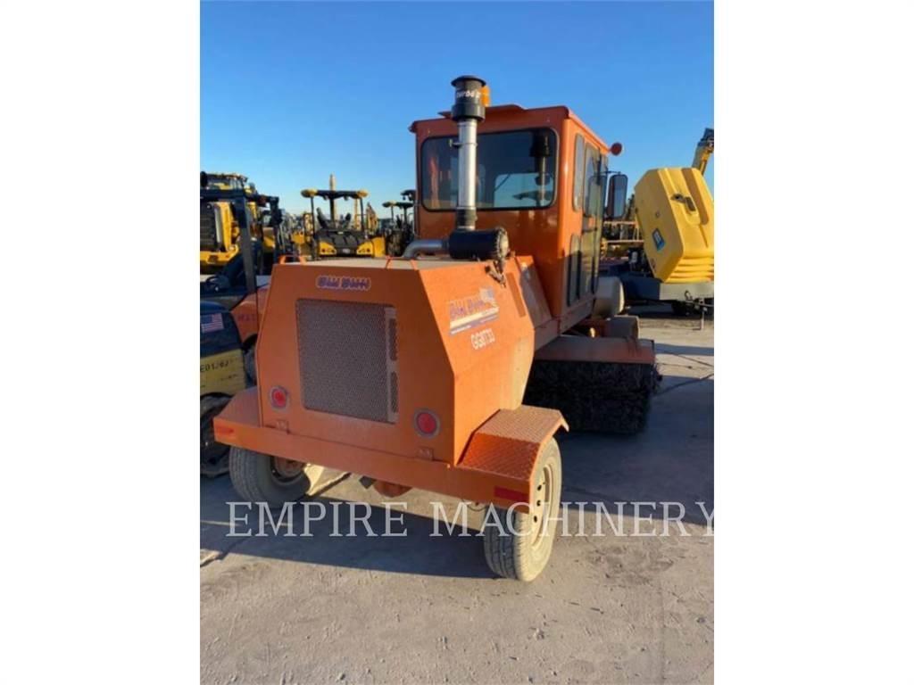 Broce RPT350 Вакуумные уборочные машины