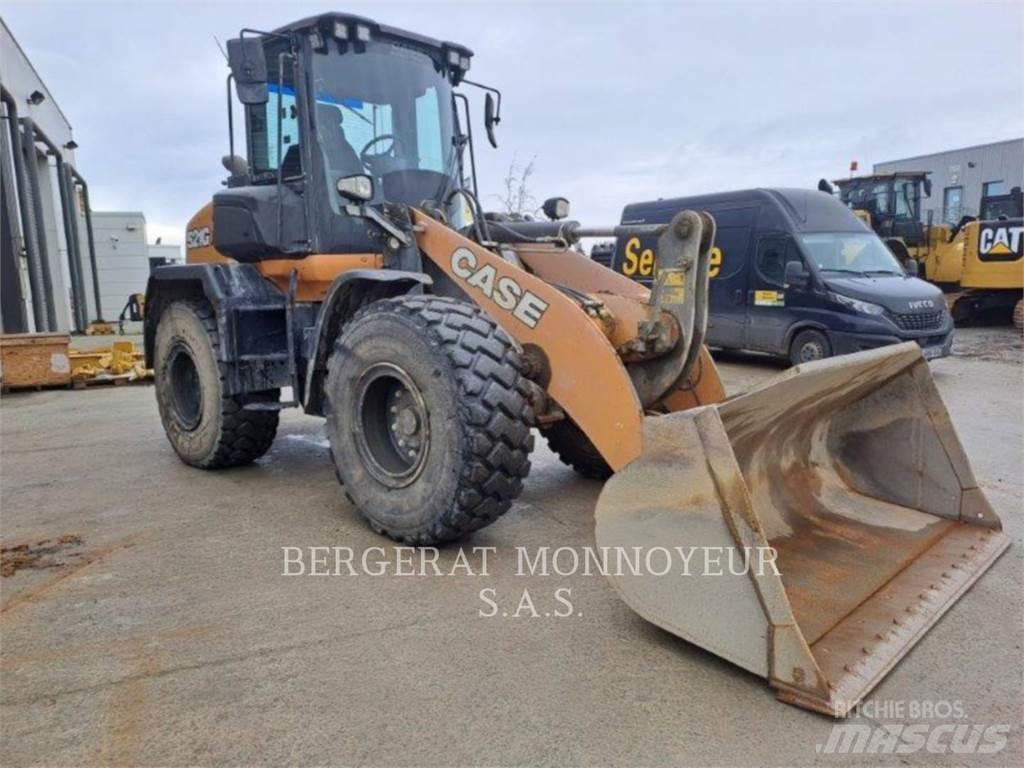 CASE 521 GXR Фронтальные погрузчики