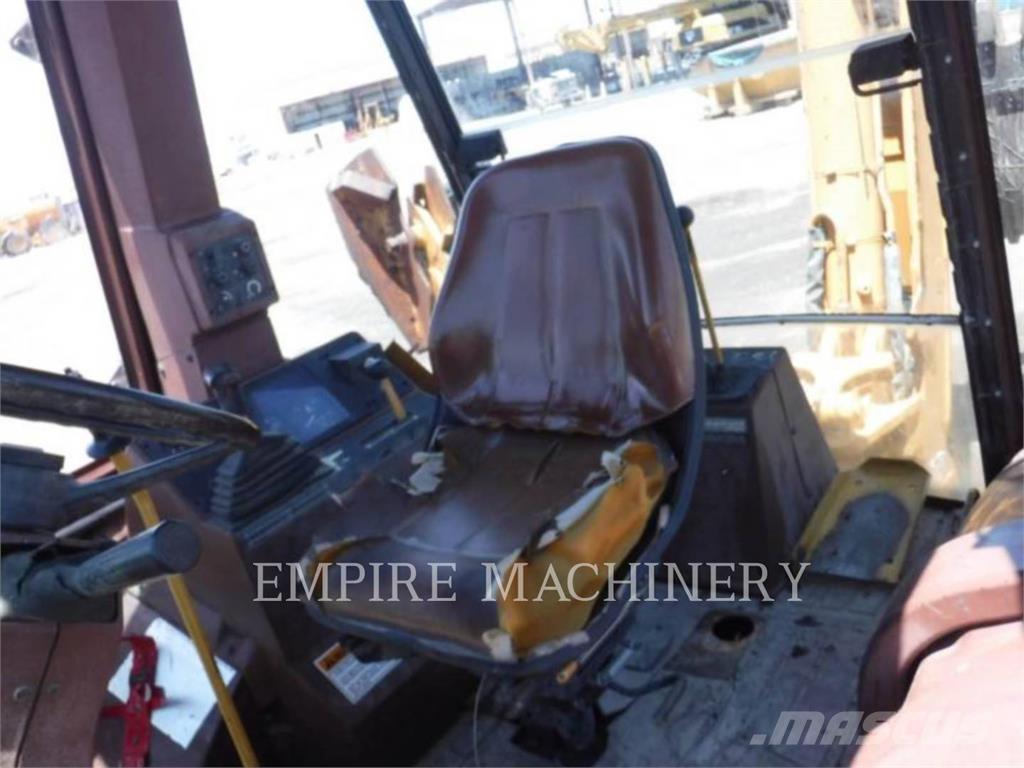 CASE 590 Экскаваторы-погрузчики