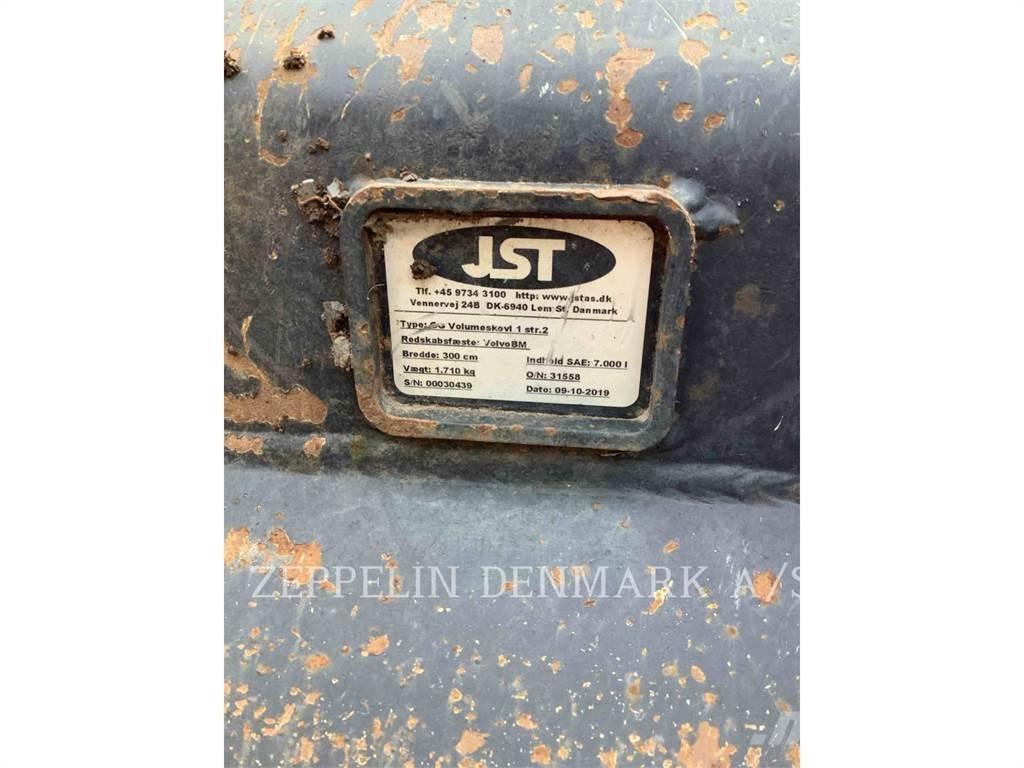 CASE 921G Фронтальные погрузчики