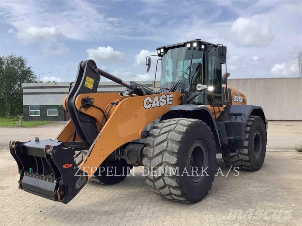 CASE 921GXR Фронтальные погрузчики