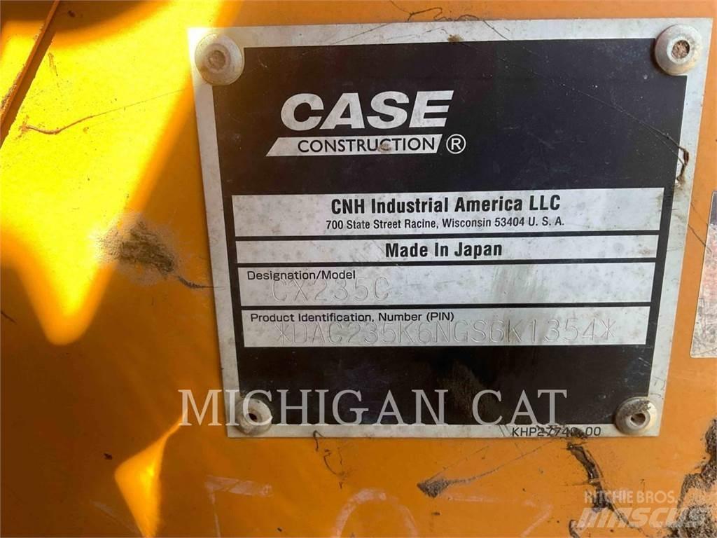 CASE CX235 Гусеничные экскаваторы