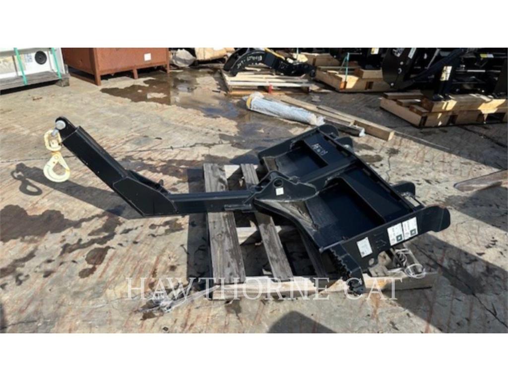 CAT  Запчасти для складской техники