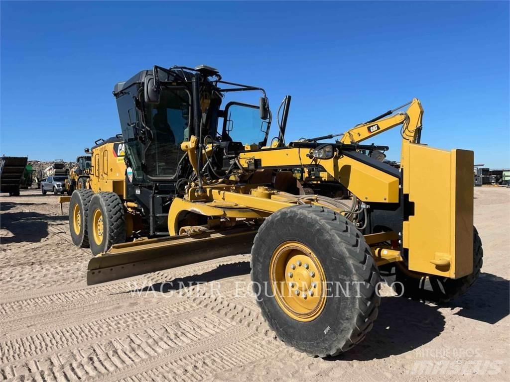 CAT 120 Грейдеры
