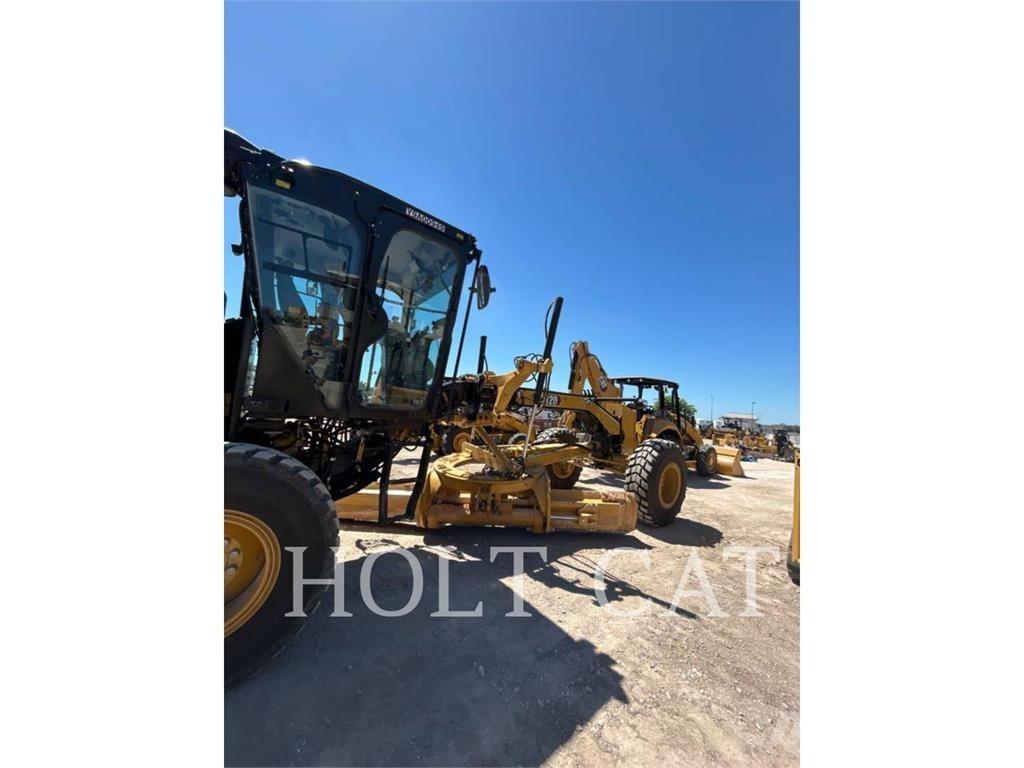 CAT 120 Грейдеры