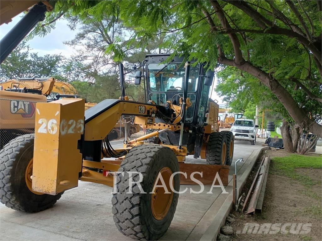 CAT 120 Грейдеры