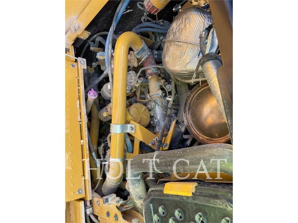 CAT 120 JOY3 Грейдеры