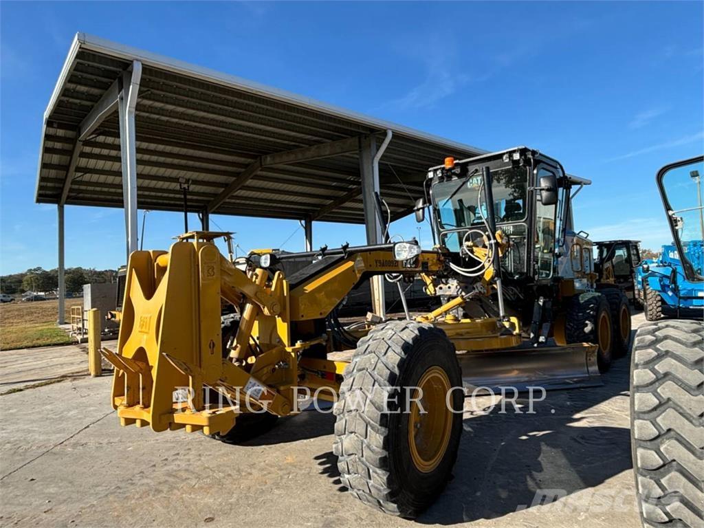 CAT 120LVR CS Грейдеры
