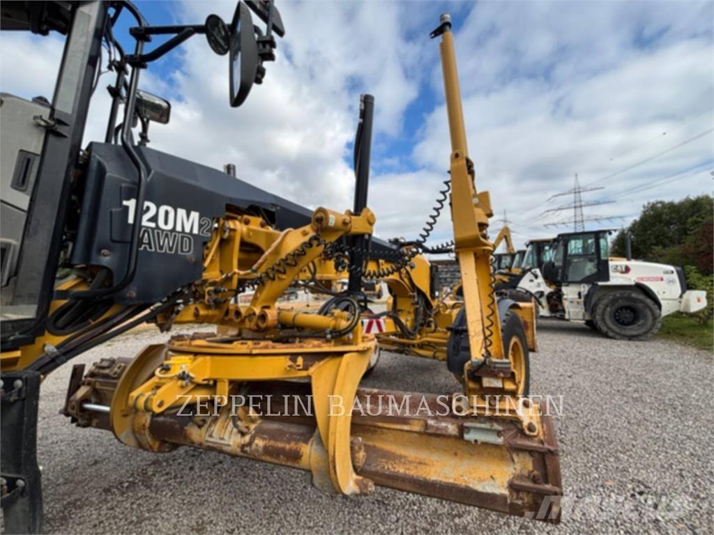 CAT 120M Грейдеры