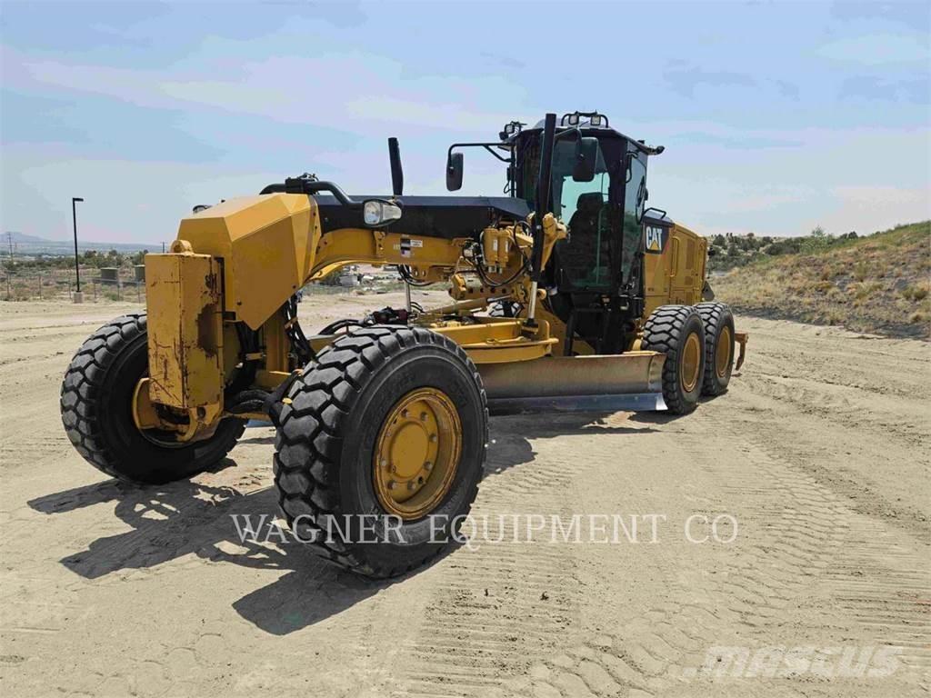 CAT 120M2 AWD Грейдеры