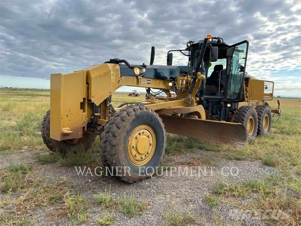 CAT 120M2 AWD Грейдеры