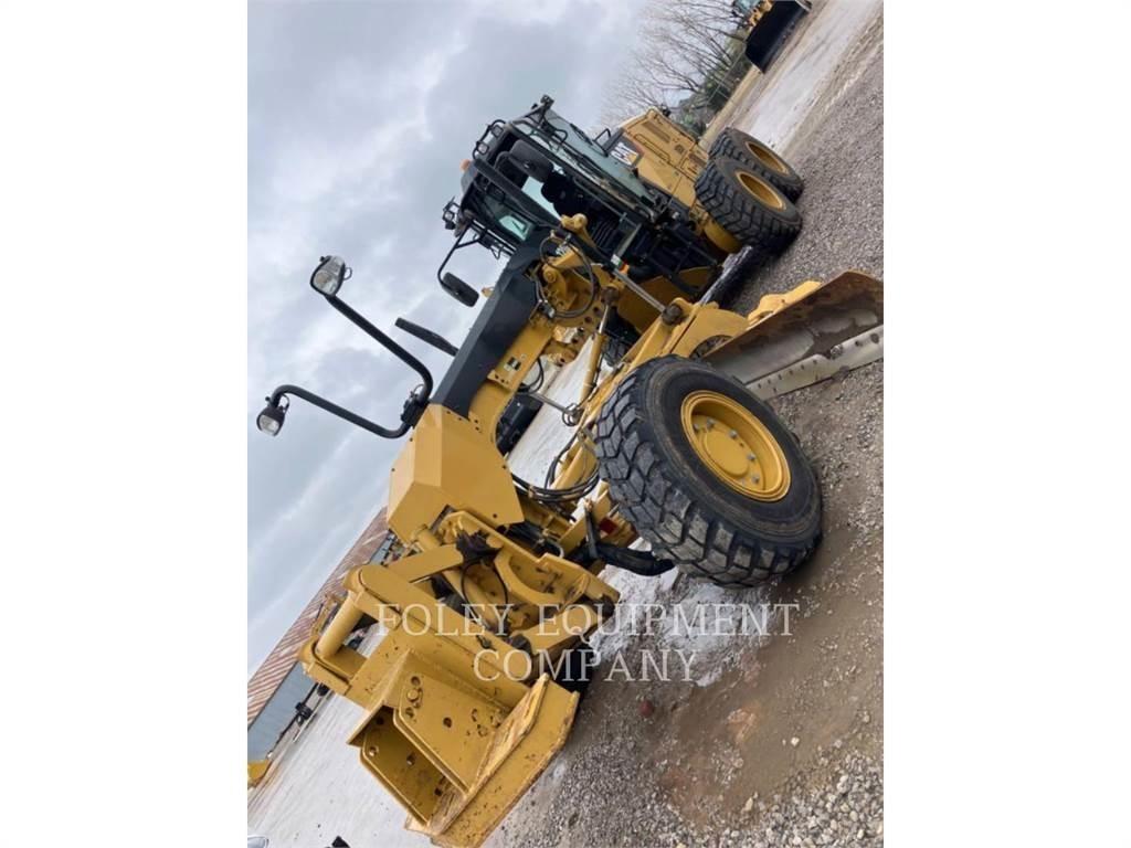 CAT 120M2AWD Грейдеры
