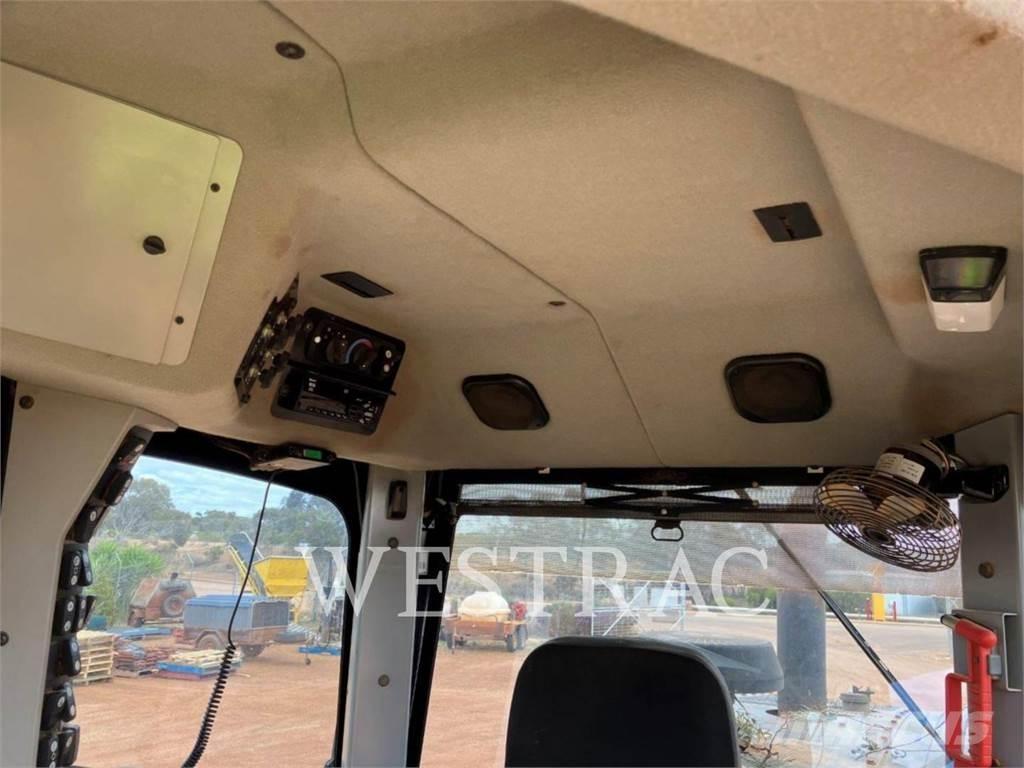 CAT 12M Грейдеры